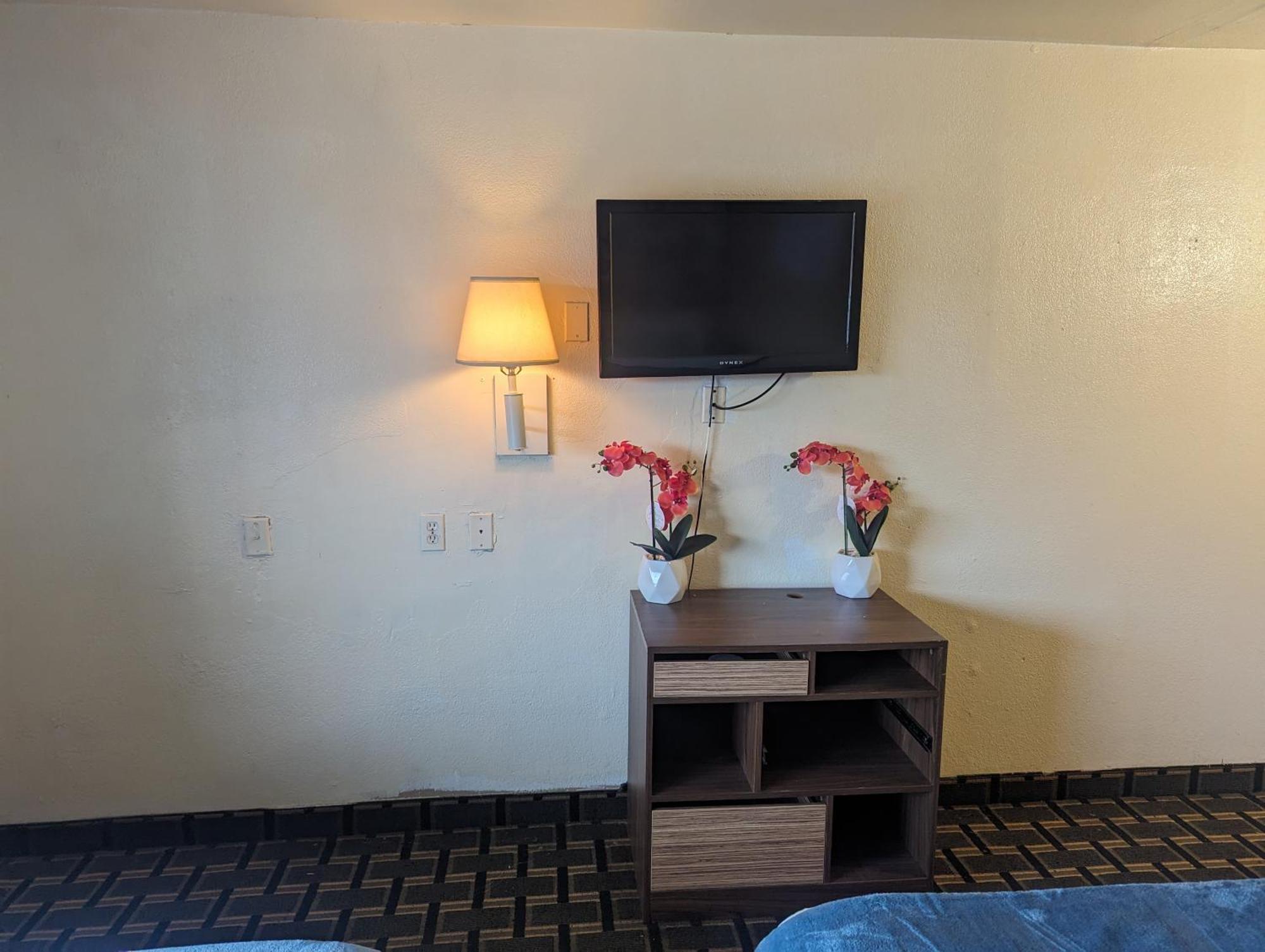 Southern Comfort Hotel Tulsa Bagian luar foto
