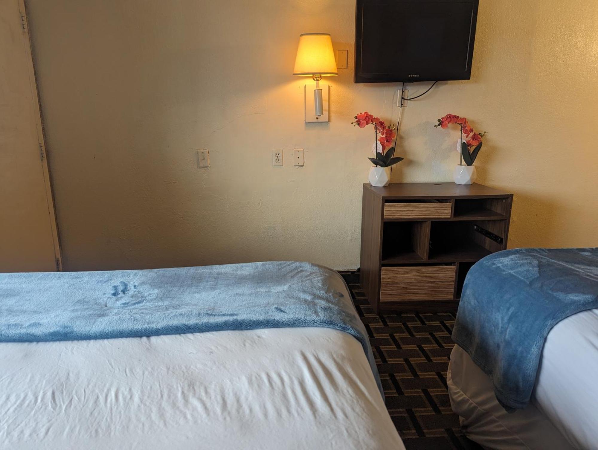 Southern Comfort Hotel Tulsa Bagian luar foto