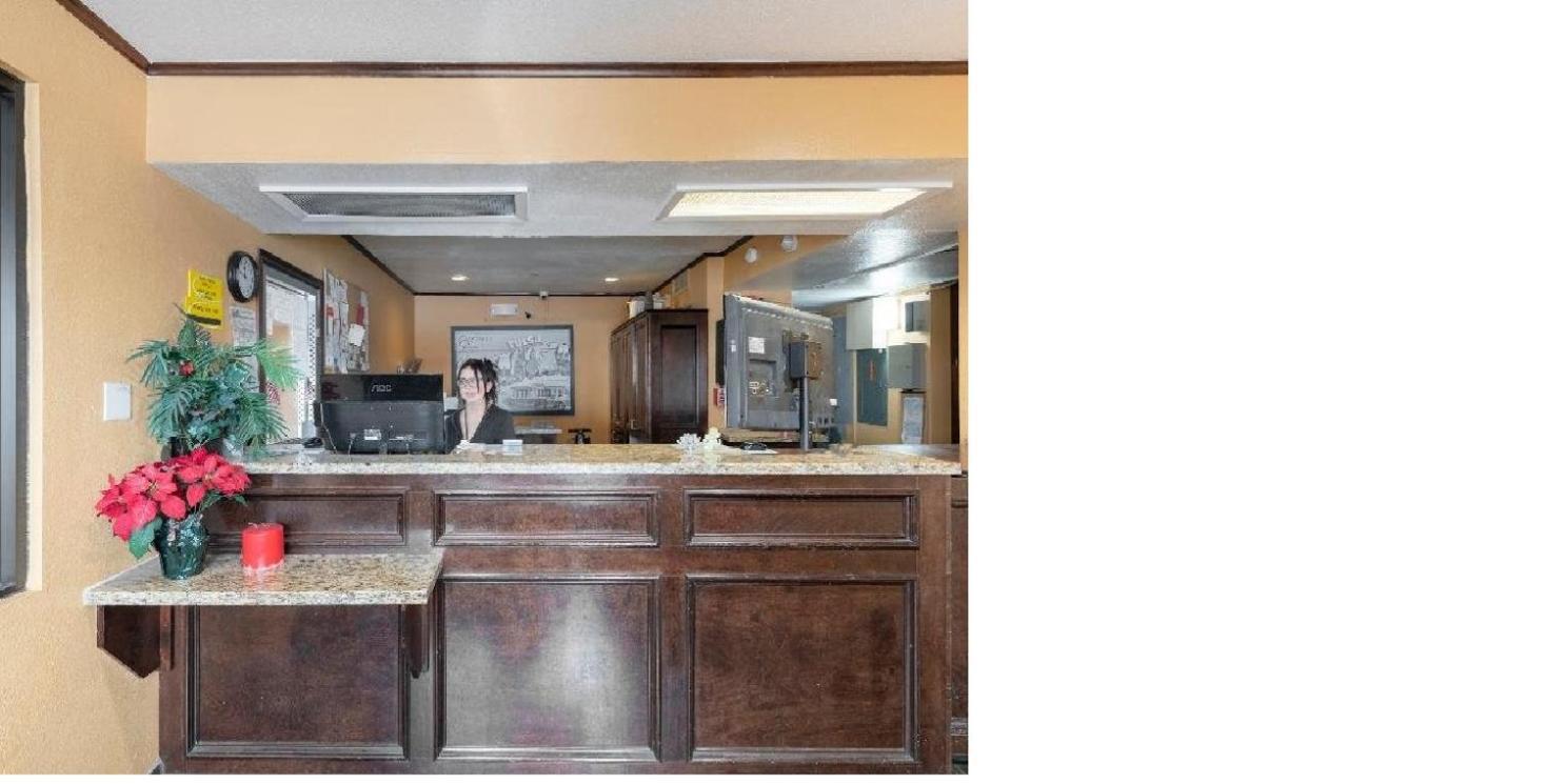 Southern Comfort Hotel Tulsa Bagian luar foto